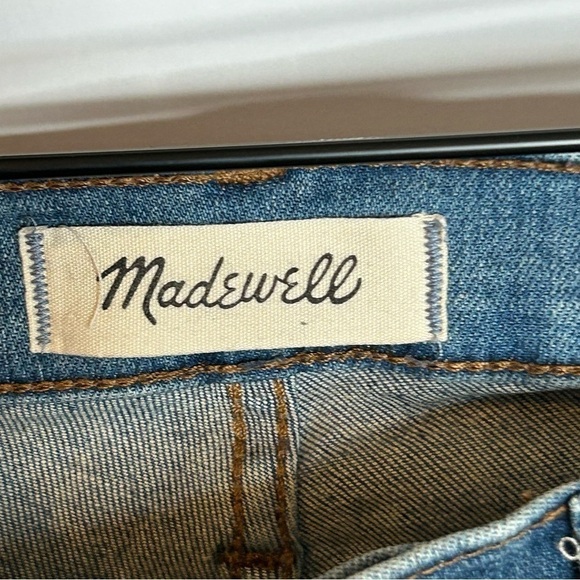 Madewell Cali Demi-Boot Jeans in Bess Wash: Button-Front Edition Size 26 - Picture 11 of 13